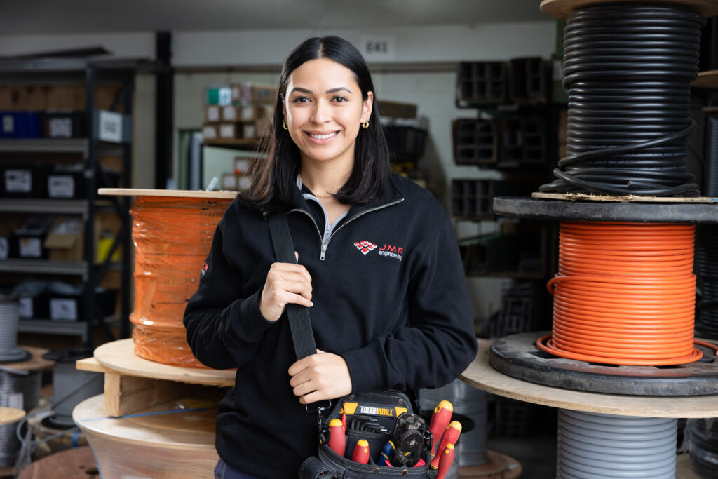 Paid Electrician Apprenticeships & Courses NZ – EarnLearn